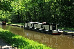 narrow boat